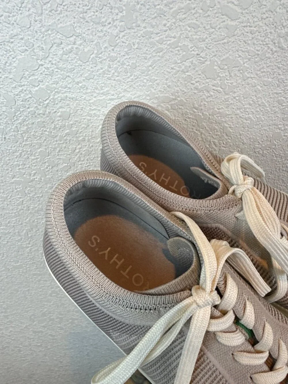 Rothy's The Lace Up Knit Sneakers Taupe Beige Size 8 Washable Comfort Shoes